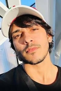 Purav Jha profile