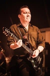 Robin Campbell profile