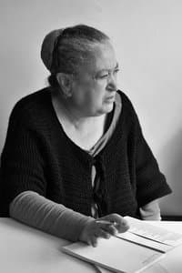 Regina Guimarães profile