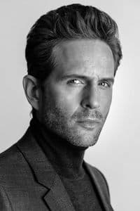 Glenn Howerton profile