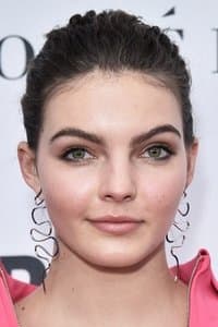 Camren Bicondova profile