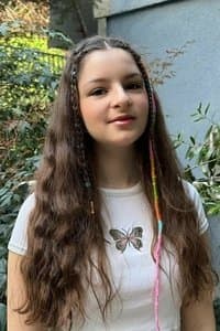 Nazlı Yağcı profile