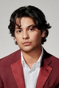 Xolo Mariduena profile