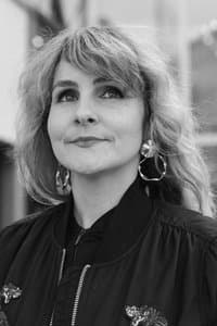 Dora Nedeczky profile